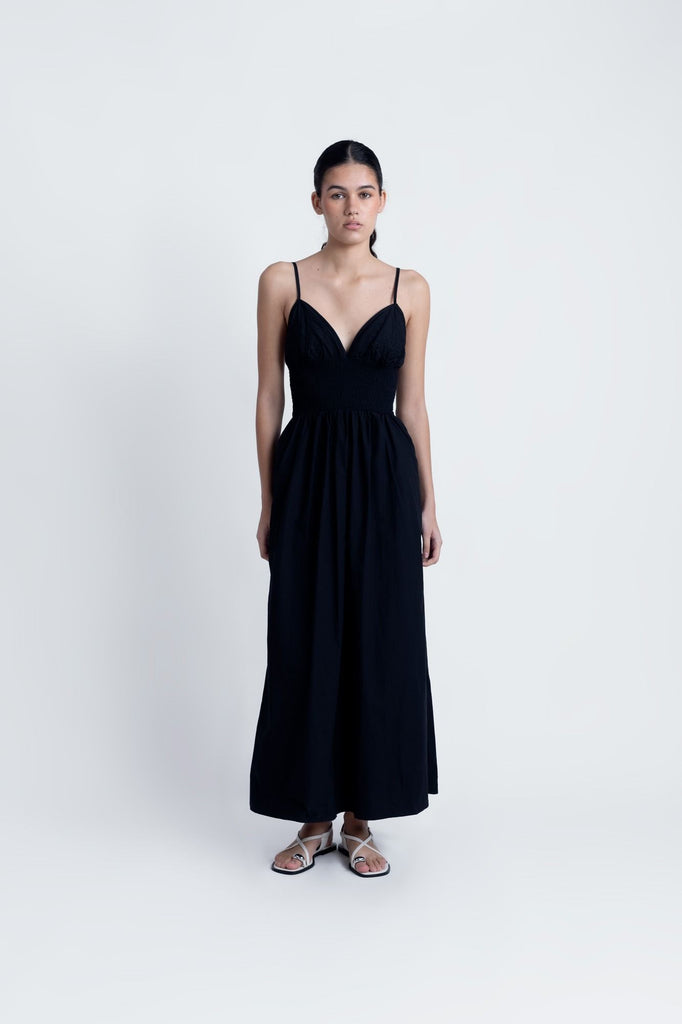 vestido midi bordado