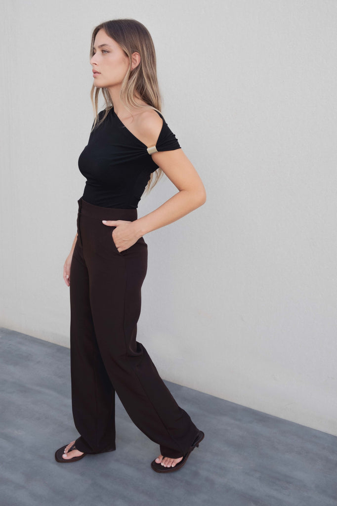 Top asimétrico aplique