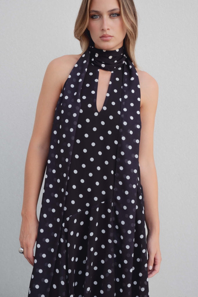 vestido halter lunares