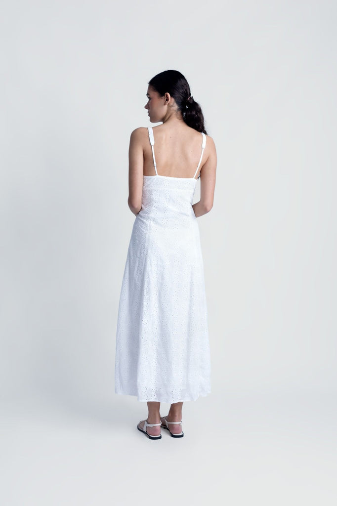 vestido midi perforado