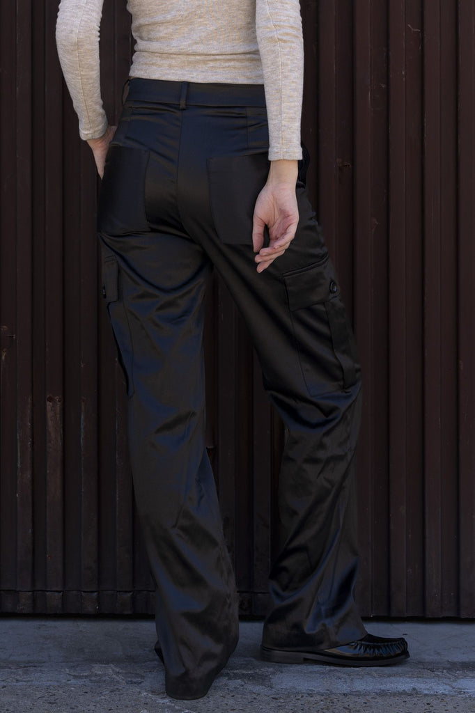 pantalon satinado cargo