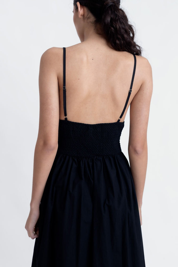 vestido midi bordado