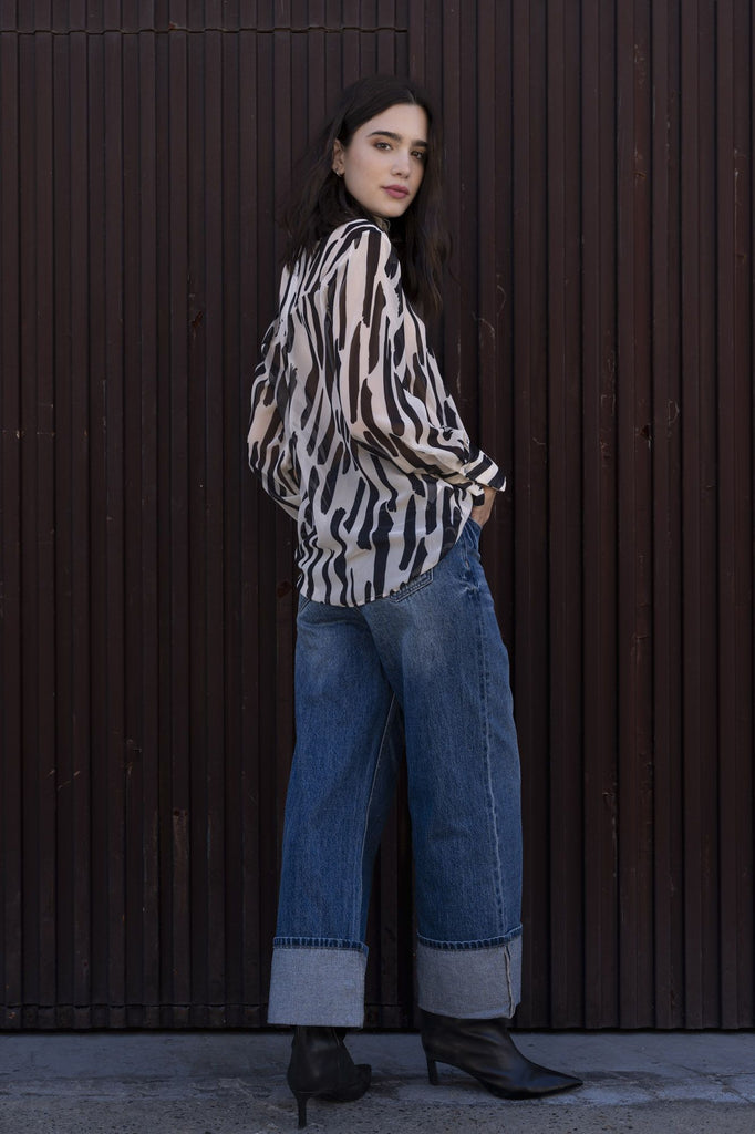 Blusa satinada estampada